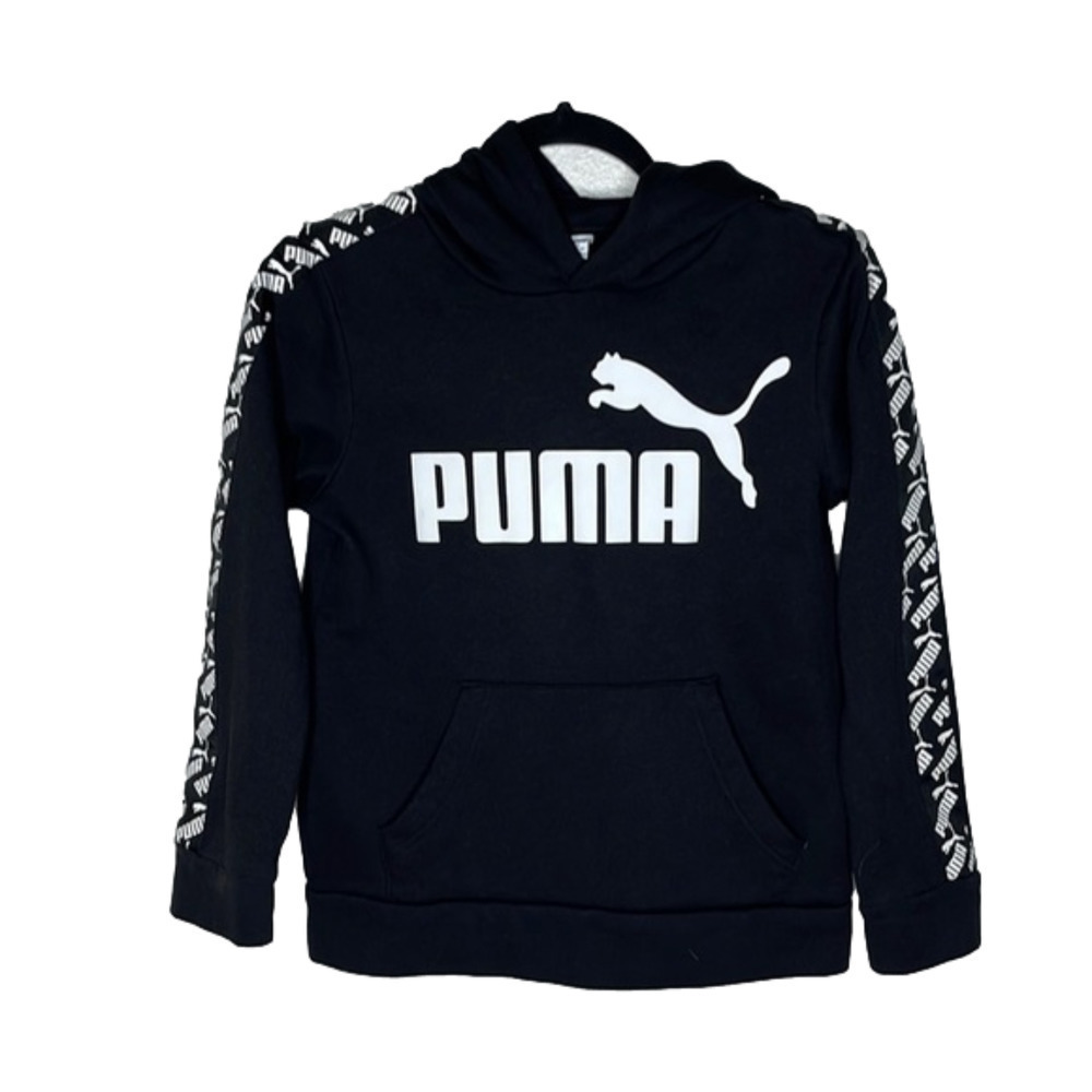 𝅺puma boys black hoodie , medium, Puma logo down both sleeves, good condition